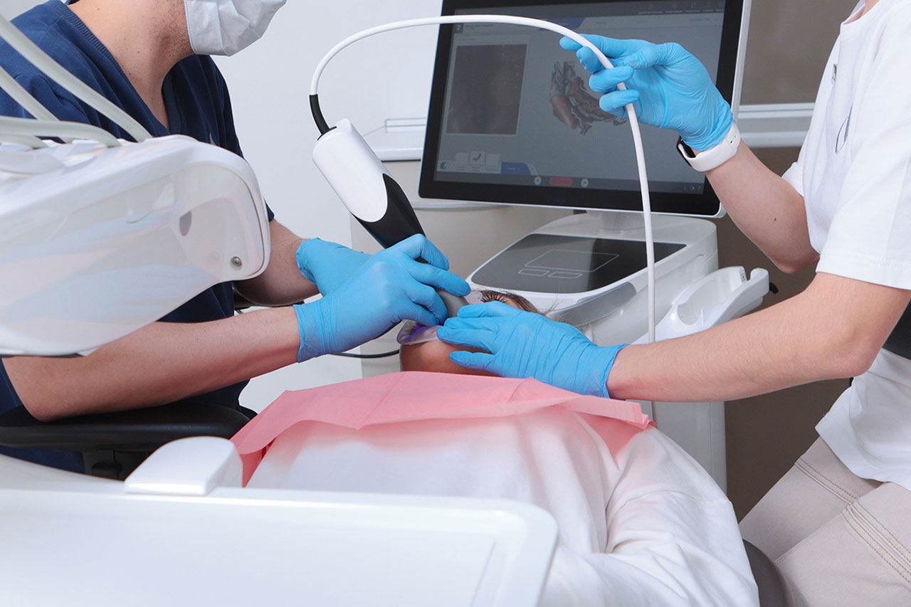 Wow Dental | Digital Dental X-Rays in Detroit, Seeing Problems Before They Become Bigger